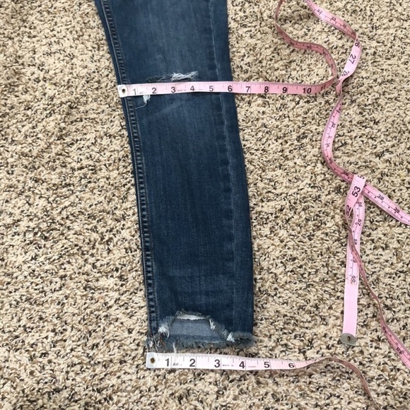Free People Jeans Size 24 Low Rise Skinny Distressed Raw Hem Dark Blue - Picture 11 of 11